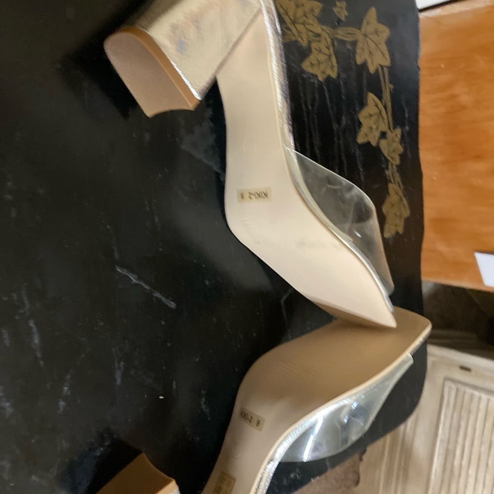 Open toe - Picture 2 of 3